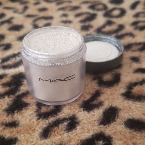 MAC PIGMENT in original full size FROST